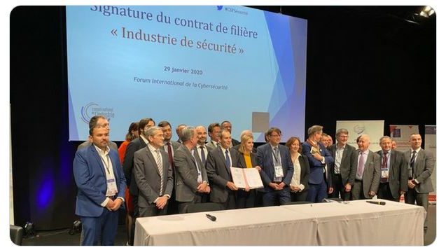 Signature du contrat stratégique de la filière « Industries de Sécurité »