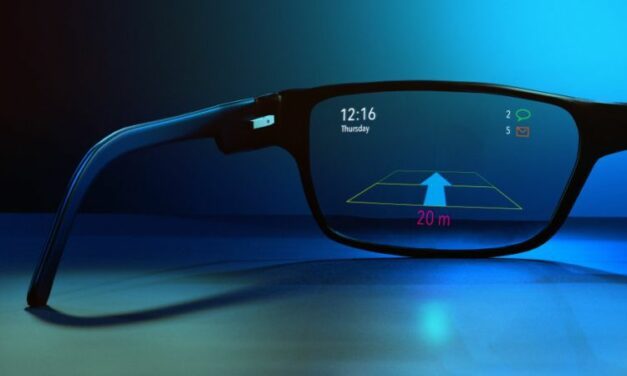 Un module de projection laser RVB miniature s’adapte aux montures de lunettes standard