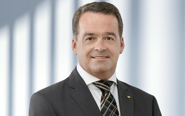 Werner Lohwasser succède à Joachim Zichlarz à la tête de TDK Electronics