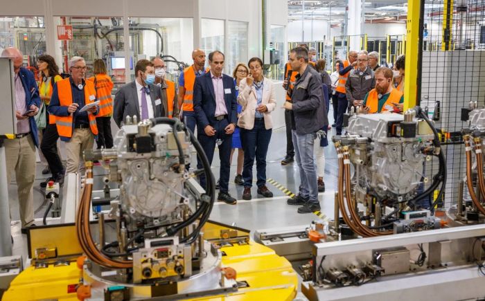 Renault produira 1 million de moteurs électrifiés à Cléon dès 2024