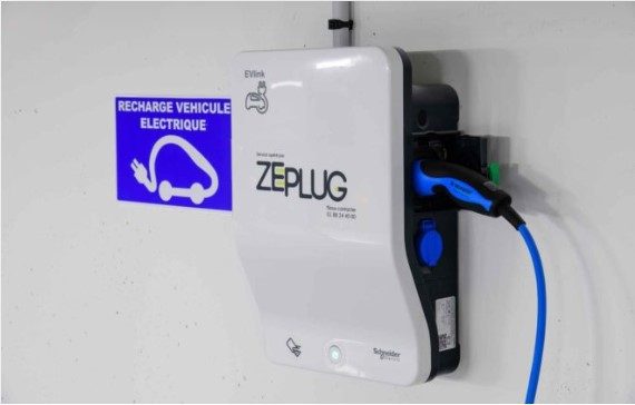 Recharge de véhicules électriques : Zeplug lève 240 millions d’euros et acquiert Bornes Solutions