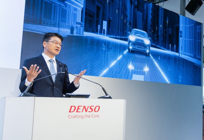 Denso investit massivement dans les semiconducteurs