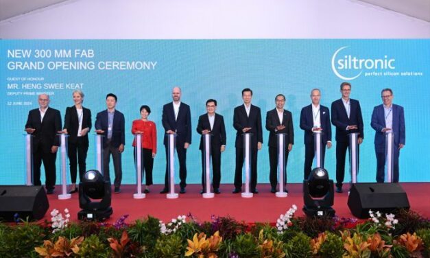 Siltronic inaugure officiellement sa nouvelle usine de tranches de 300 mm à Singapour