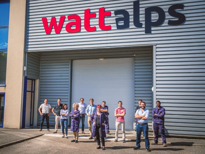 Batteries pour véhicules industriels : l’Isérois WattAlps lève 11 M€