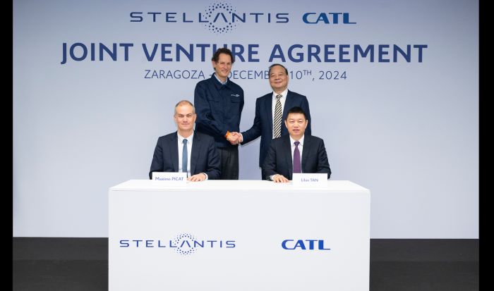 Stellantis et CATL investissent 4,1 Md€ dans une usine de batteries LFP en Espagne