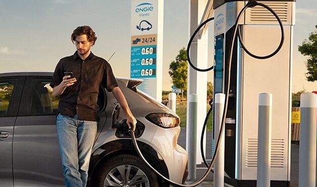 Treize opérateurs de recharge s’engagent pour investir 4 Md€ en France