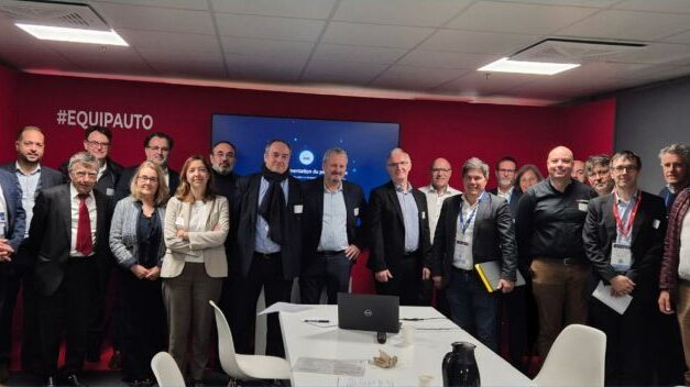 Les filières électronique et automobile se rapprochent