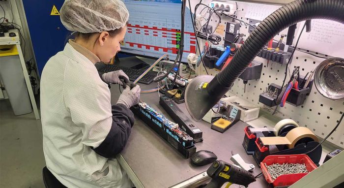 Valeo s’associe à la start-up angevine VoltR pour la refabrication des batteries pour la petite mobilité électrique