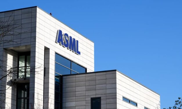 ASML relève ses prévisions 2026 sur fond de boom de l&rsquo;IA
