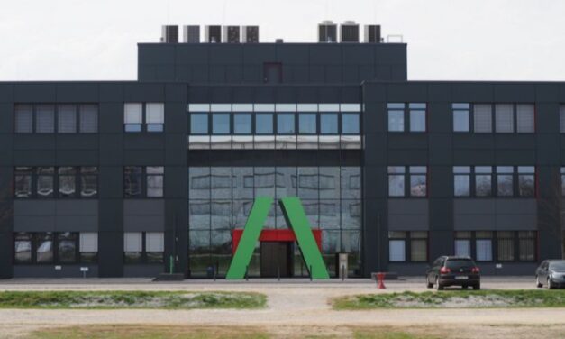 Avnet va fermer son centre logistique en Bavière fin 2026