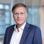 Infineon relève ses prévisions 2026 grâce à l&rsquo;IA et l&rsquo;automobile