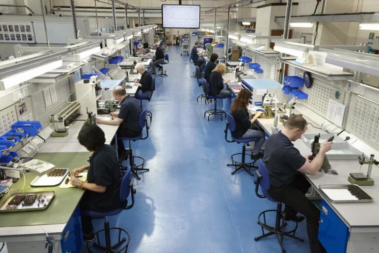 Steliau change de dimension avec l&rsquo;acquisition d&rsquo;Acal BFI